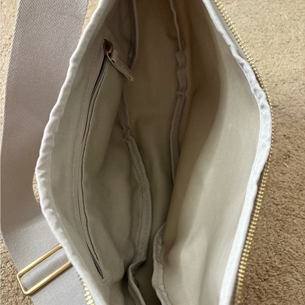 July Everyday Crescent Canvas Crossbody Light Gray Shoulder Bag - Picture 6 of 8